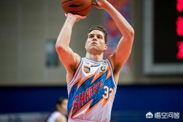 沃特斯末节超神21分周琦伤退 广东送广州5连败